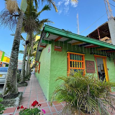Casa Hostal Las Palmeras Guatapé Eksteriør billede