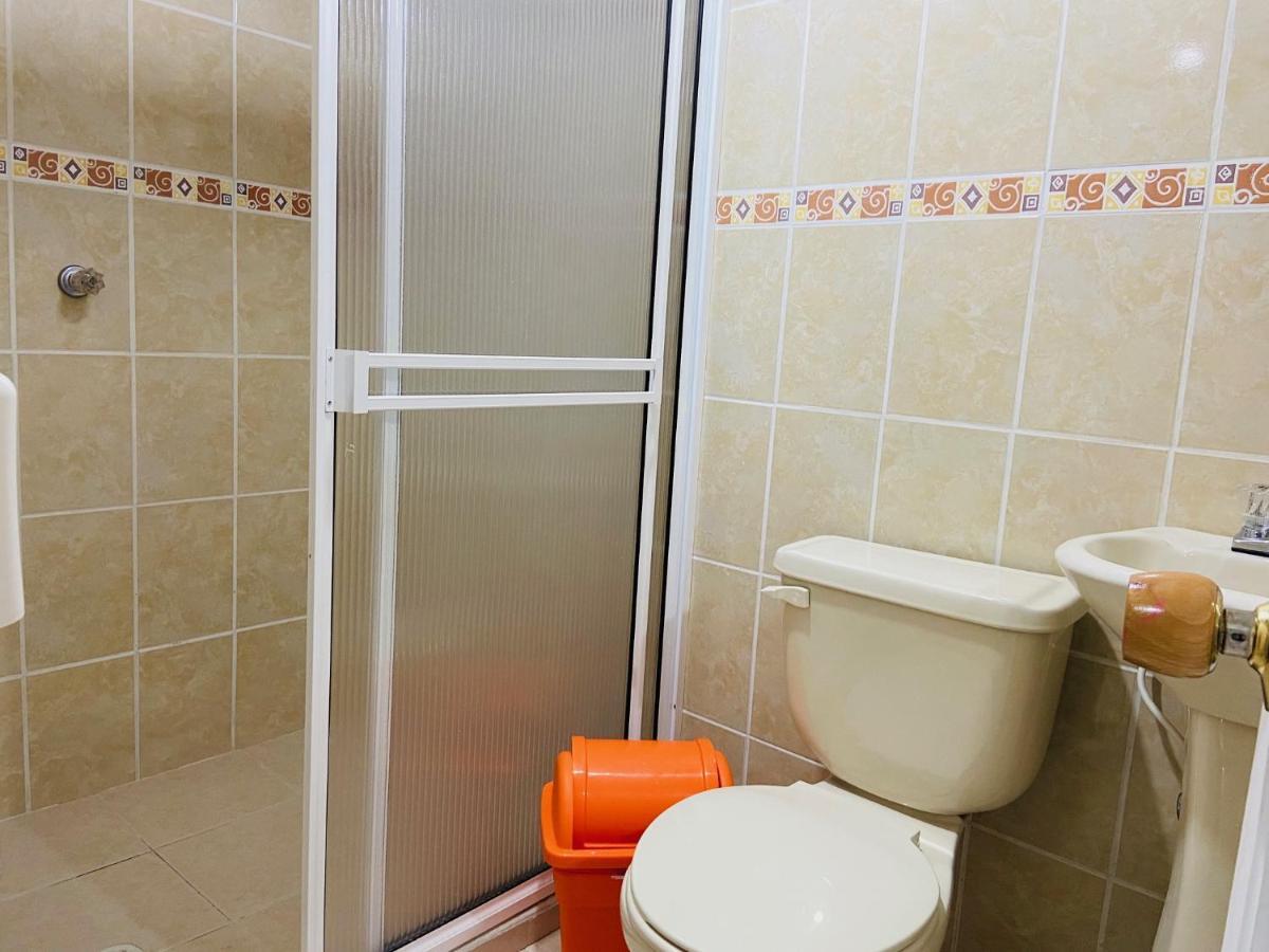 Casa Hostal Las Palmeras Guatapé Eksteriør billede