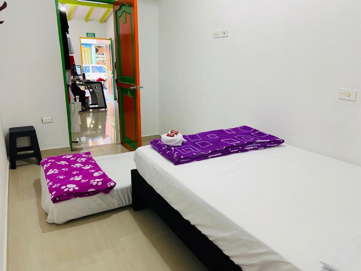 Casa Hostal Las Palmeras Guatapé Eksteriør billede