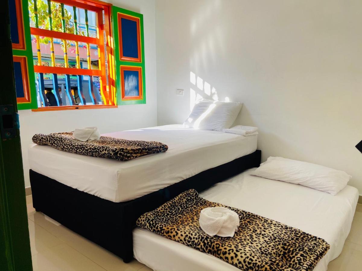 Casa Hostal Las Palmeras Guatapé Eksteriør billede