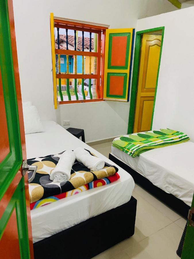 Casa Hostal Las Palmeras Guatapé Eksteriør billede
