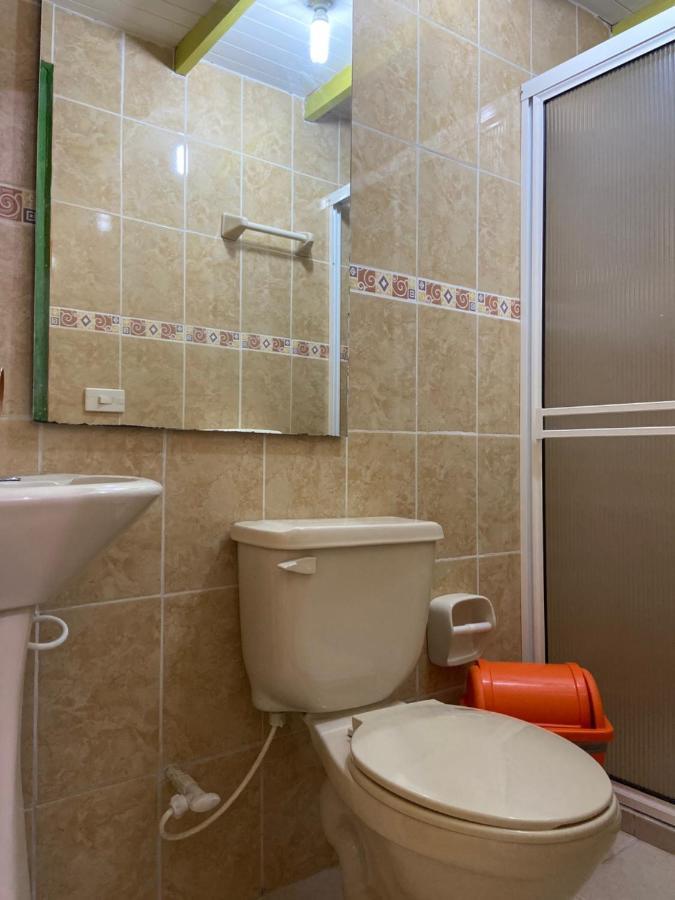 Casa Hostal Las Palmeras Guatapé Eksteriør billede